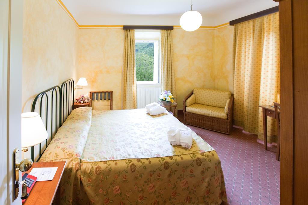 Terme San Filippo & Spa Castiglione d'Orcia Ruang foto