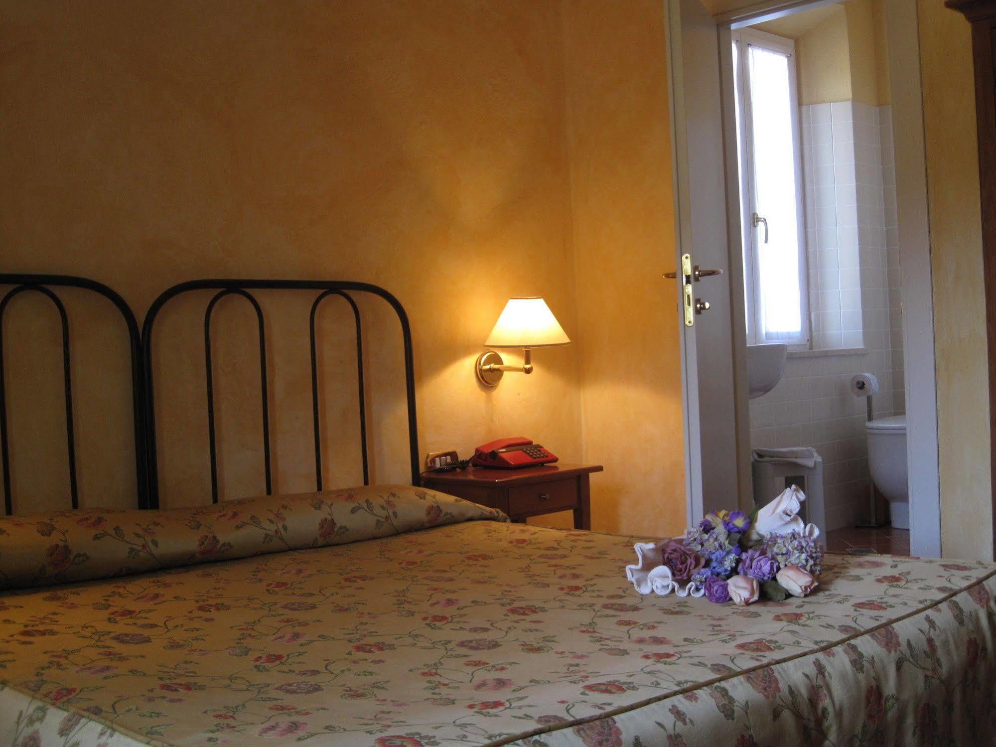 Terme San Filippo & Spa Castiglione d'Orcia Bagian luar foto
