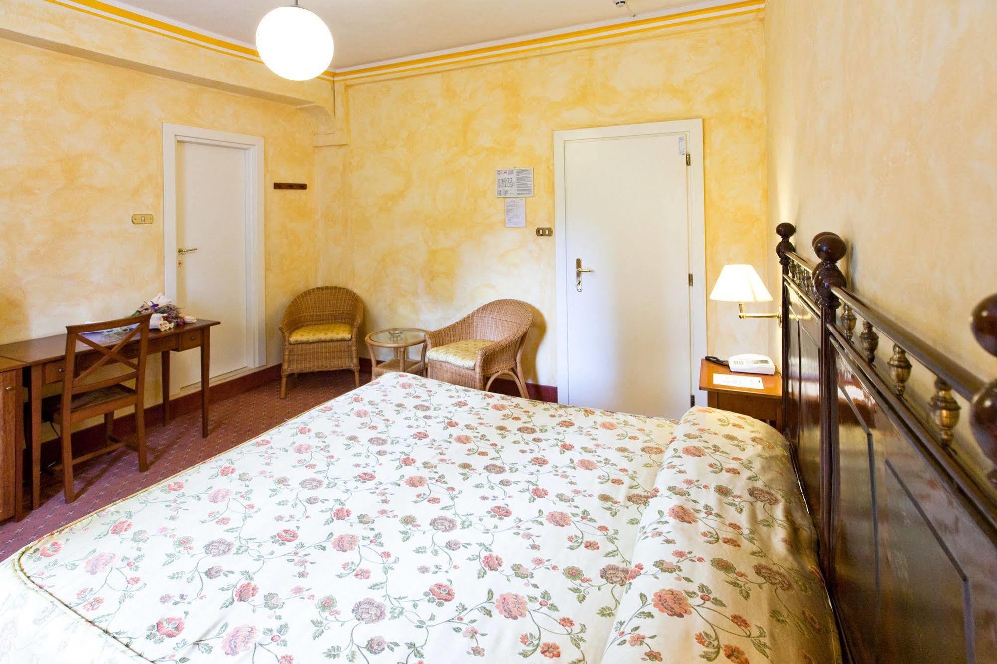Terme San Filippo & Spa Castiglione d'Orcia Bagian luar foto
